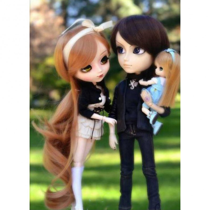 Big Eyes Doll-Round ...